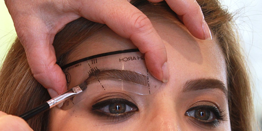 Como Hacerte Las Cejas Perfectas En Solo 4 Pasos E Online Latino Mx