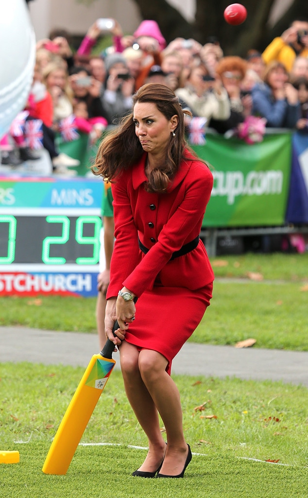 Will & Kate Make Funny Faces While Playing Cricket: See the Pics! - E!  Online