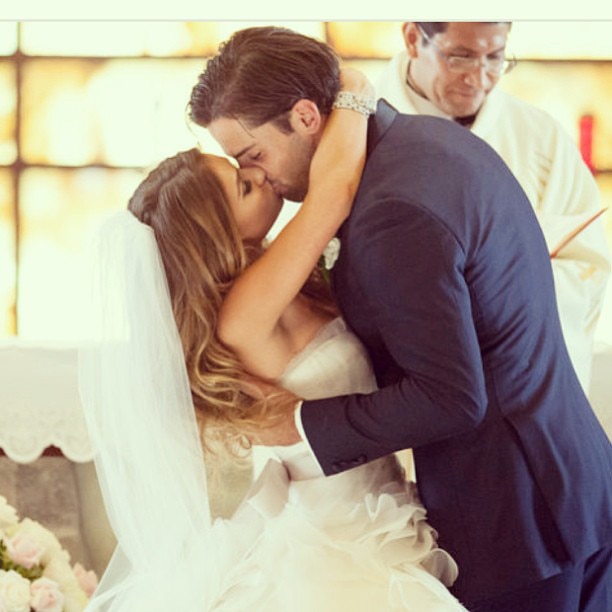 Wedding Day Smooch From Eric Decker And Jessie James Pucker Up E