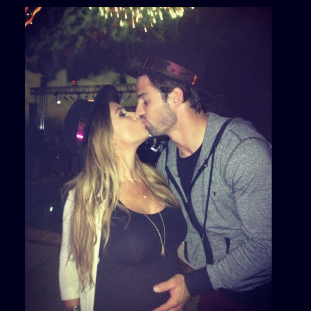 Happy New Year From Eric Decker And Jessie James Pucker Up E News