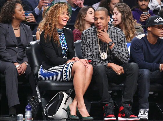 Beyoncé and Jay Z Show Off High Street Style at the Brooklyn Nets Game ...