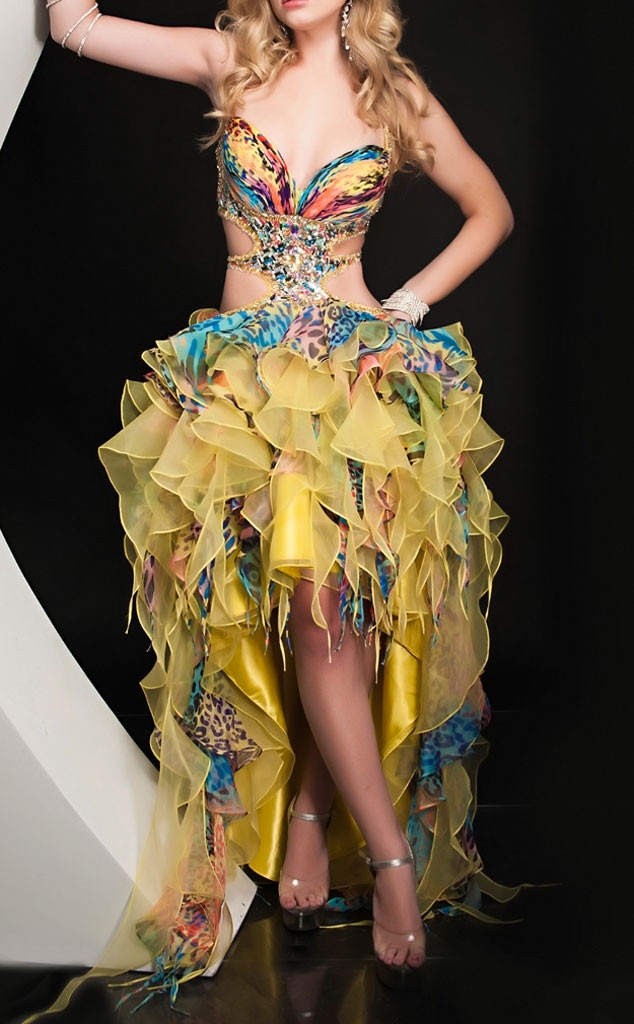 28 Hideously Awesome Prom Dresses