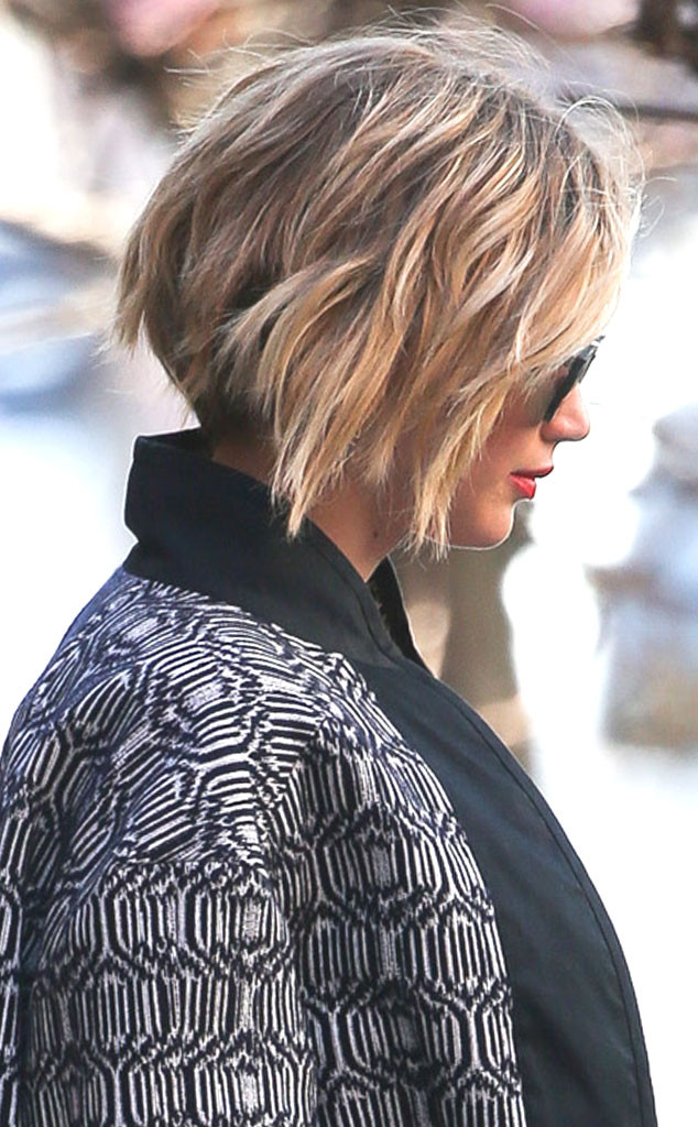 Jennifer Lawrence Grows Out Pixie Into Bob Hairstyle E Online