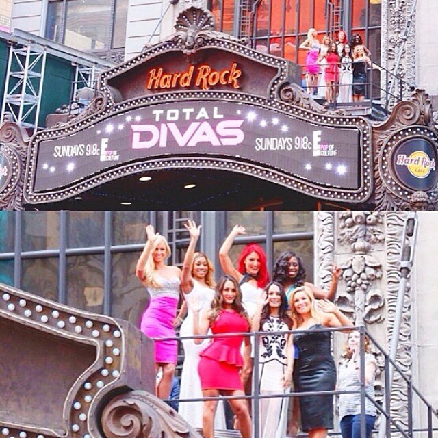 arianeandrew from The Funkadactyls' Latest Pics E! News