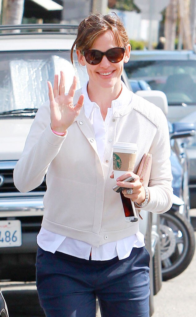 Jennifer Garner from The Big Picture: Today's Hot Photos | E! News