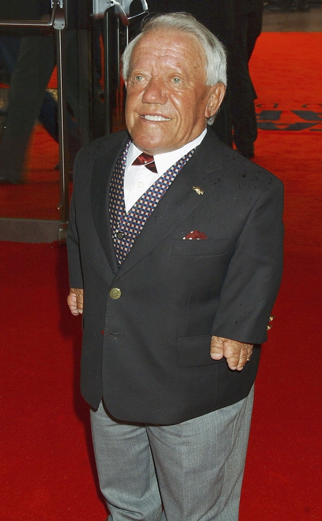 Kenny Baker From Celebrity Deaths 2016s Fallen Stars E News