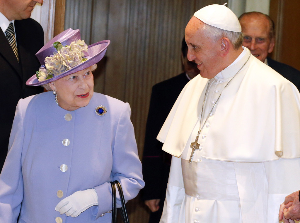Prince Andrew Takes A Selfie Plus The Queen Meets The Pope E Online