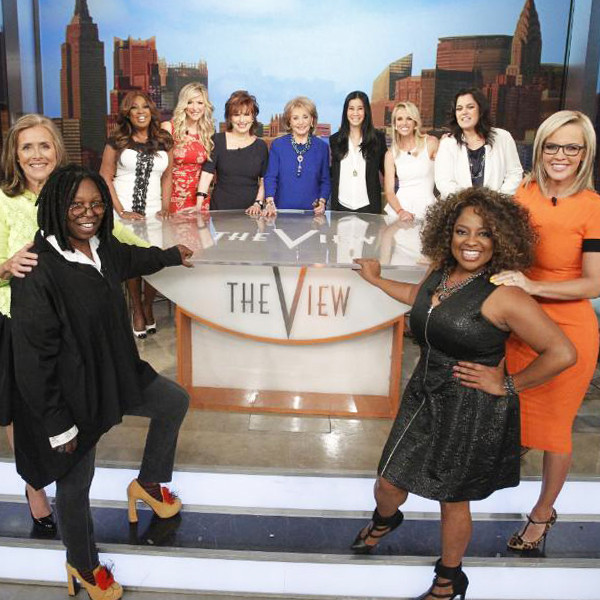 The View Reunites All 11 Co-Hosts to Honor Barbara Walters - E! Online - UK