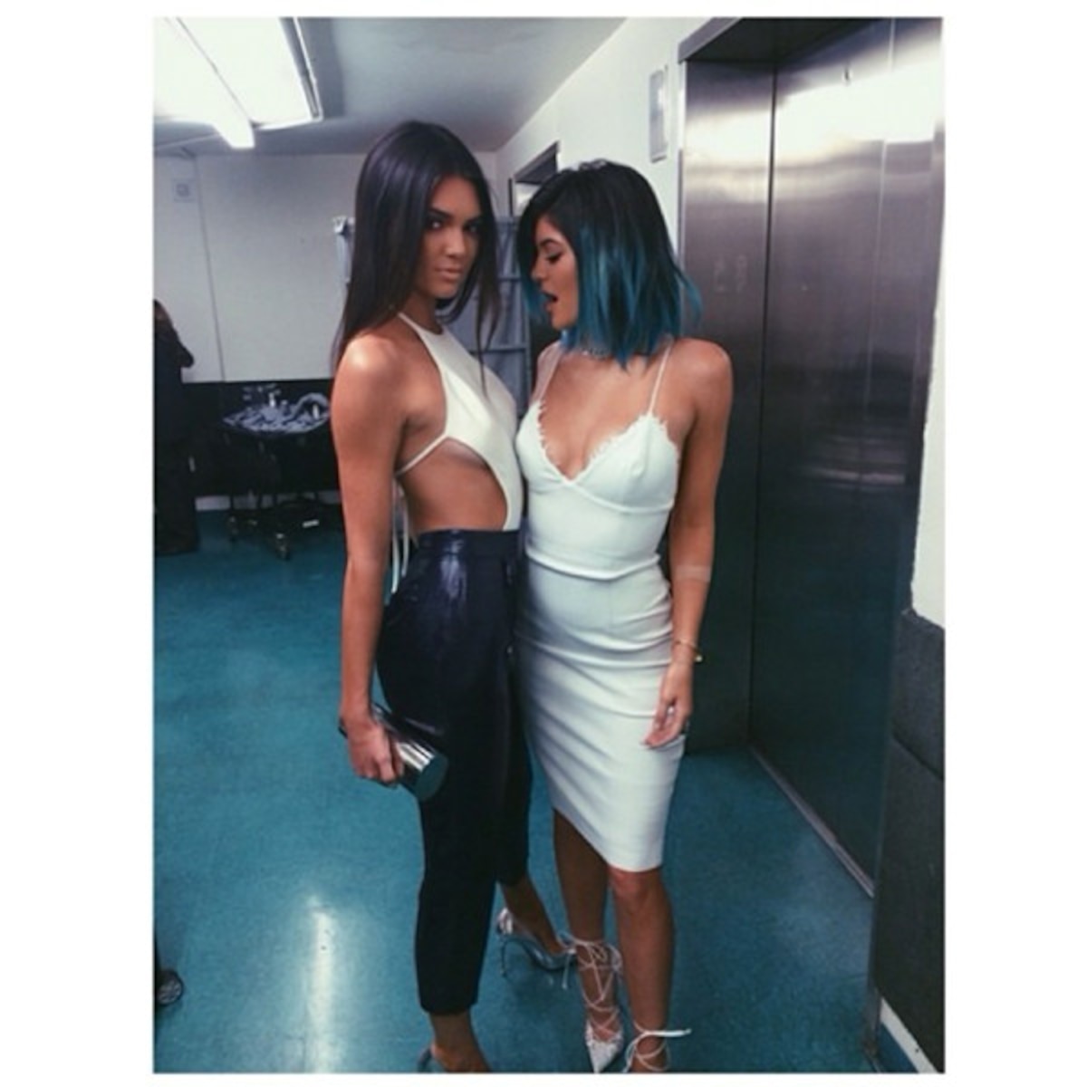 Kylie Jenner's Boobs Busting Out Of Her Top While Showing Off Kendall's  Clothing Line (Pics-Vid) - BlackSportsOnline
