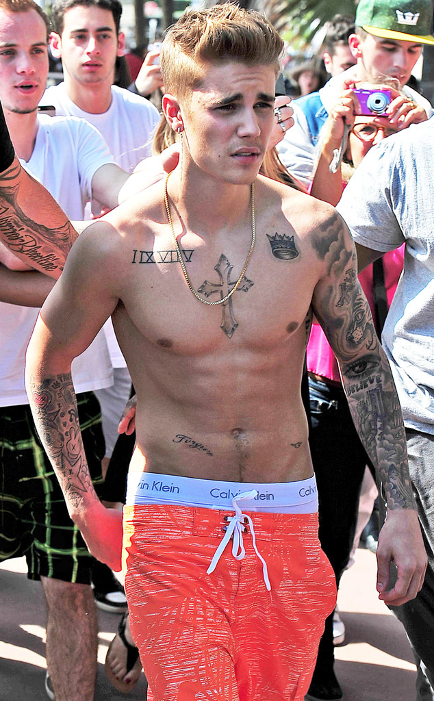 Photos from Justin Bieber's Shirtless Pics