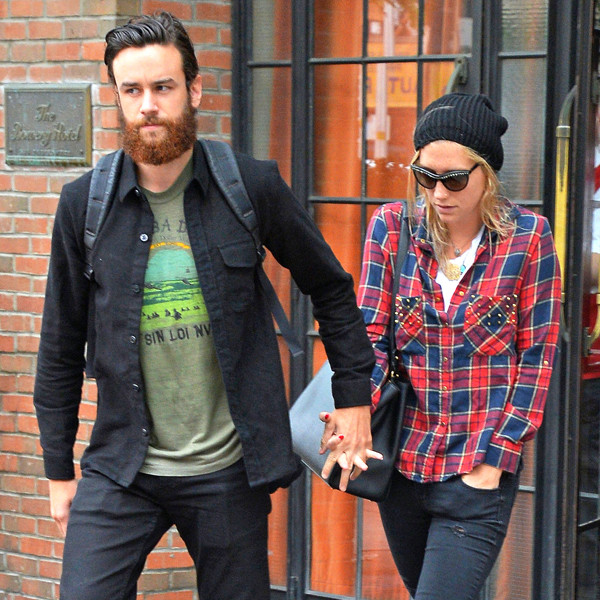 Kesha Steps Out With Boyfriend Brad Ashenfelter in New York City - E ...