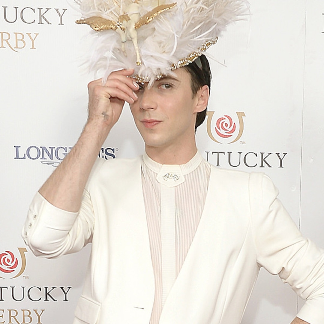 Johnny Weir and His Fabulous Hat Hit the Kentucky Derby - E! Online