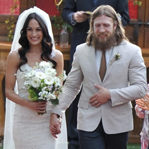 Total Divas� Brie Bella Gets Married to Daniel Bryan! E