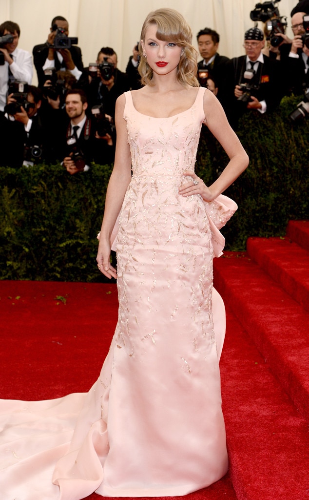 Taylor Swift Looks Like a Princess After Her Met Gala Ball Gown ...