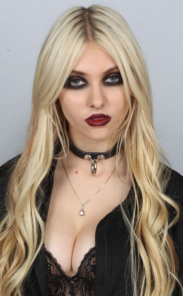 Taylor Momsen from Celebrity Makeup Mishaps | E! News