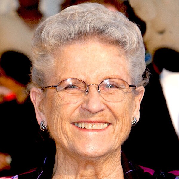 Brady Bunch's Alice, Ann B. Davis, Dead At 88 - E! Online