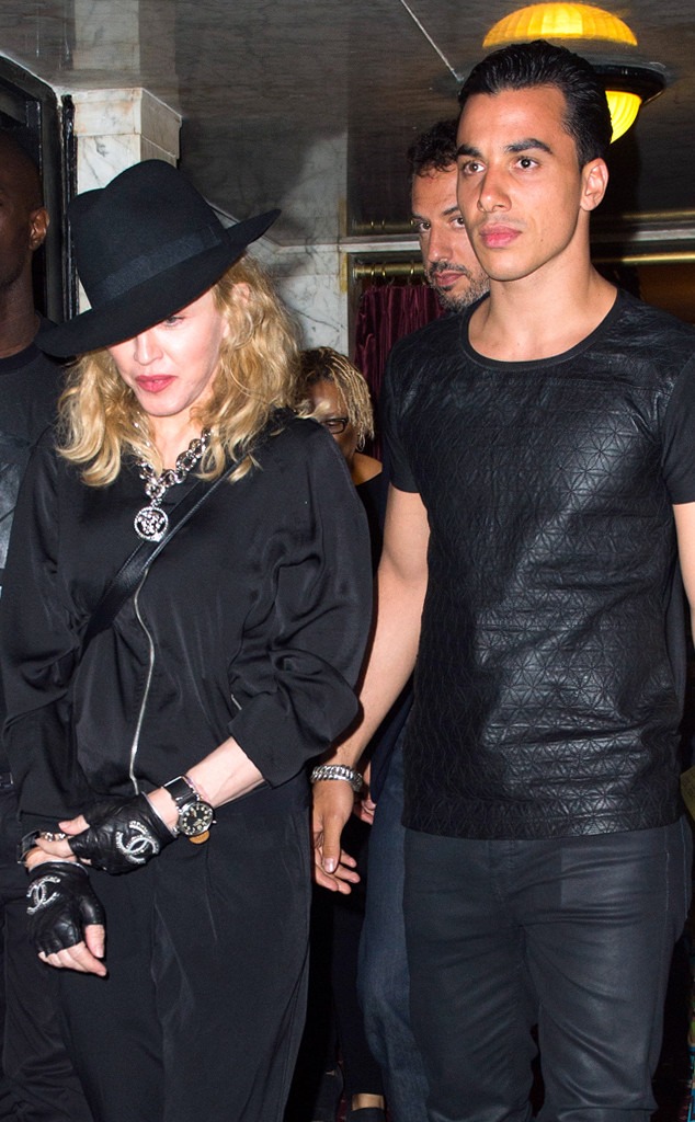 Madonna & BF Are Just a Fling | E! News France