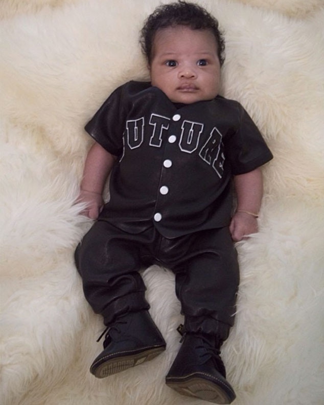 Regardez Ciara Et Le Petit Future Sur Une Nouvelle Photo Adorable E Online France Regardez Ciara Et Le Petit Future Sur Une Nouvelle Photo Adorable E Online France