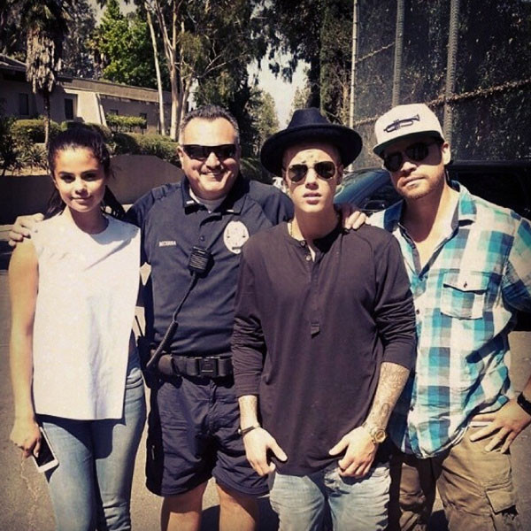 Justin Selena Go To The Zoo All The Details On Their Date E Online