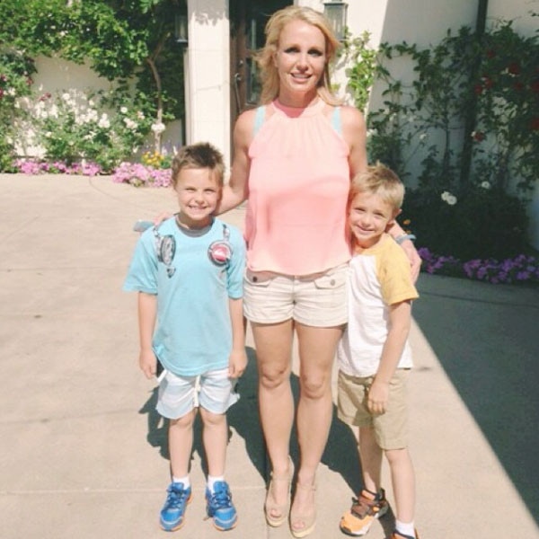 Britney Spears, Sons, Instagram