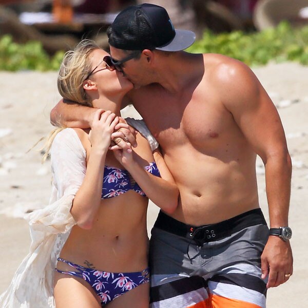 [https://akns-images.eonline.com/eol_images/Entire_Site/2014527/rs_600x600-140627054728-600.LeAnn-Rimes-Eddie-Cibrian-JR-62714.jpg?fit/u003daround%7C1200:1200/u0026output-quality/u003d90/u0026crop/u003d1200:1200