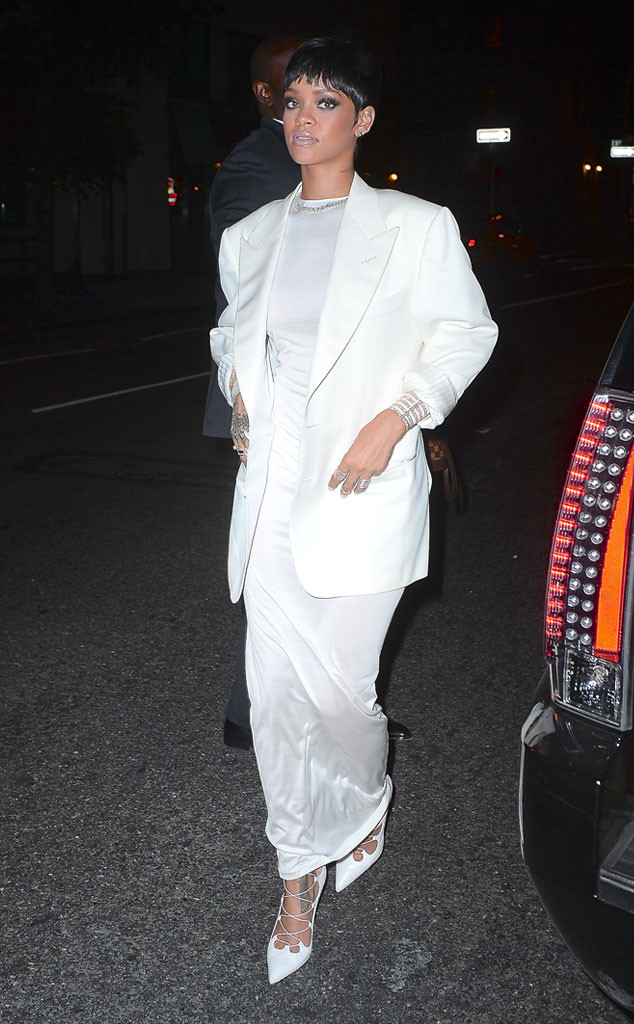 Celebs React To Rihanna's CFDA Awards Swarovski Dress 