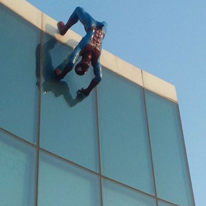 spider man tobey maguire statue