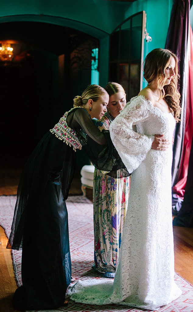 Mary-Kate & Ashley Olsen Design Their Friend's Wedding ...