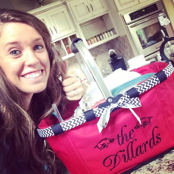 Jill Duggar & Her Engagement Present from Duggar Family Instagram Pics