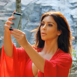 instagram kim kardashian naked selfie 2016