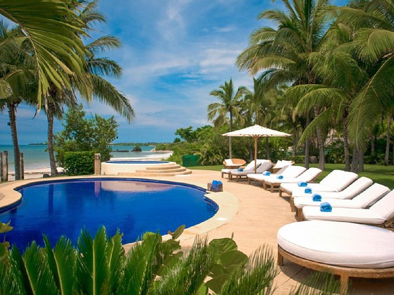 Inside Kim Kardashian and Kanye West’s Private Mexican Getaway Location | E! News