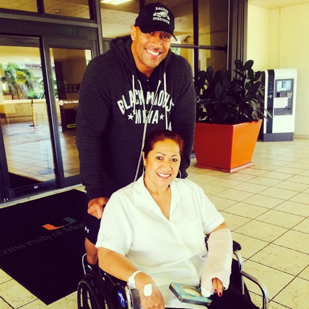 Dwayne ''The Rock'' Johnson Takes Mother Home From Hospital - E! Online