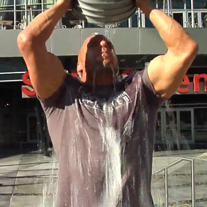 WWE's Triple H Takes the Ice Bucket Challenge—Watch the Clip! E! Online