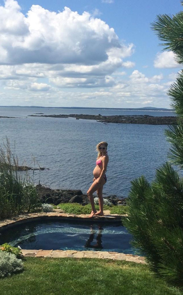 Look Ali Larter Rocks a Bikini While Pregnant