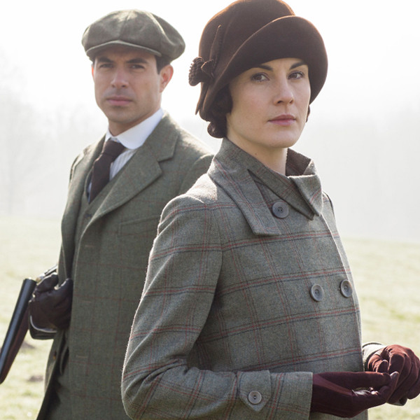 Why People on Downton Abbey Rarely Touch Each Other - E! Online