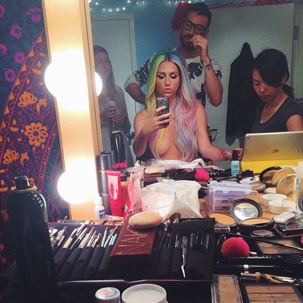 Kesha Nude Photos