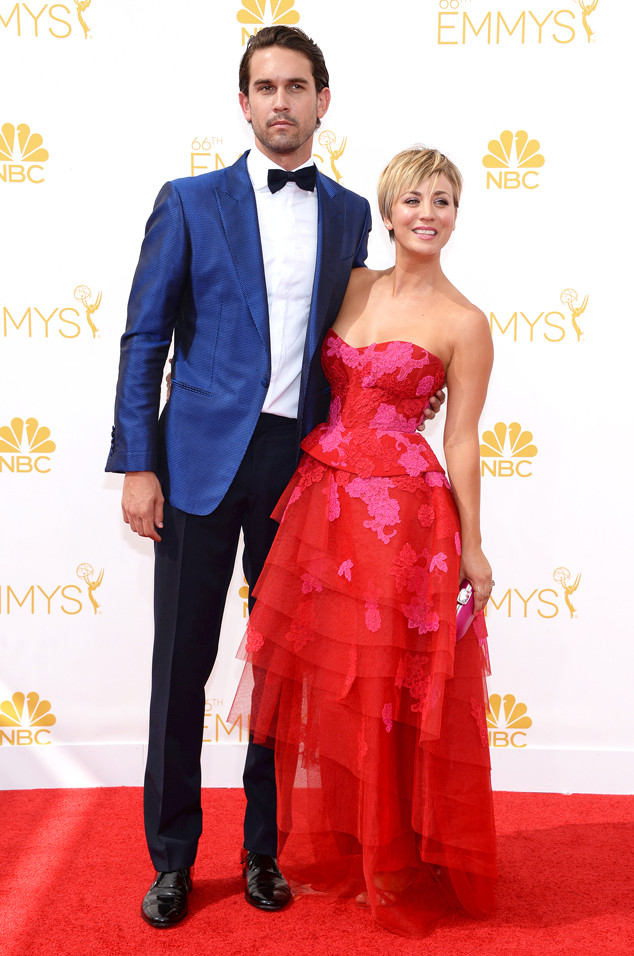 strapless open back dress Kaley Cuoco As Penny Dress The Big Bang Theory Plunging Prom Dress – Hoprom main image 1