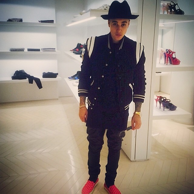 Panama Chic from Justin Bieber and His Many Hats | E! News