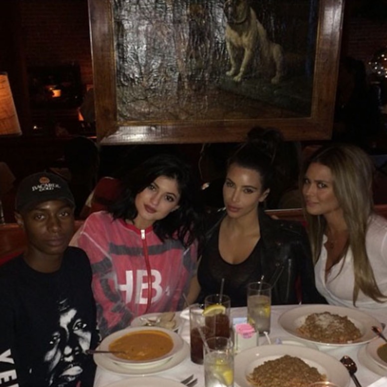 Kylie Jenner, Kim Kardashian, Instagram