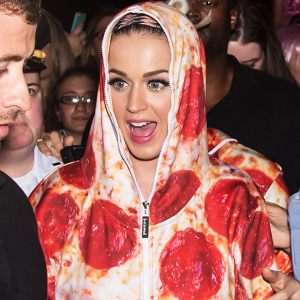 Photos From Katy Perry Loves Food Themed Outfits E Online 