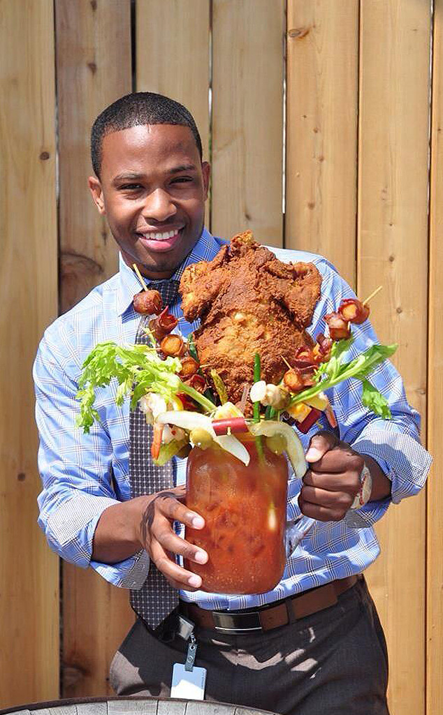 A Milwaukee Pub Is Serving Bloody Marys With a Whole Fried Chicken as a