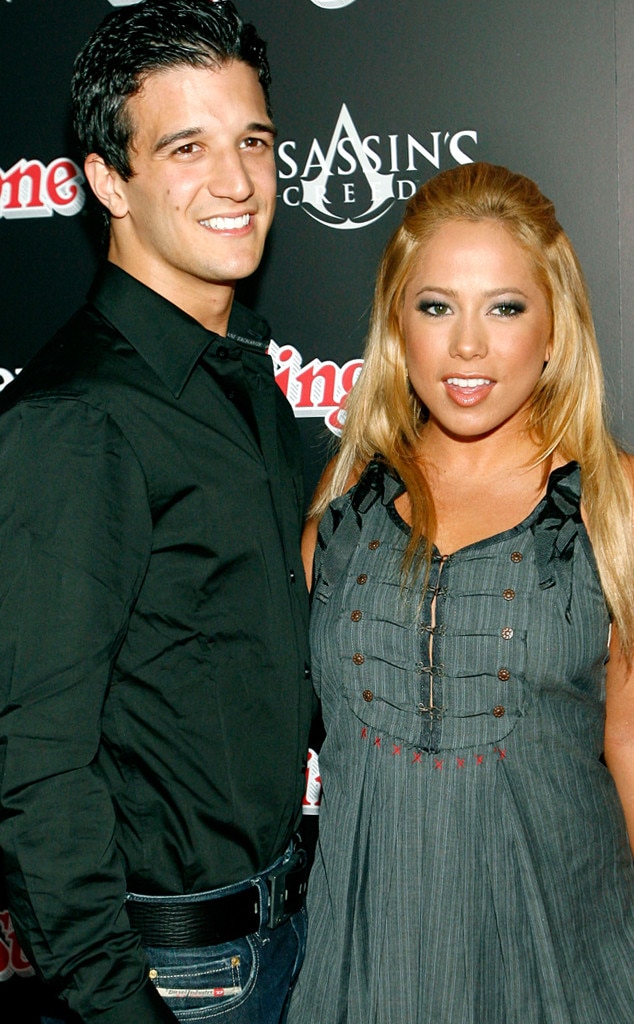 Derek และ Julianne Hough ตอบสนองต่อเคมีของ Sasha Farber และ Jenn Tran