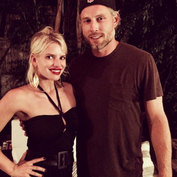 Jessica Simpson Looks Skinnier Than Ever During Hubby S B Day E Online