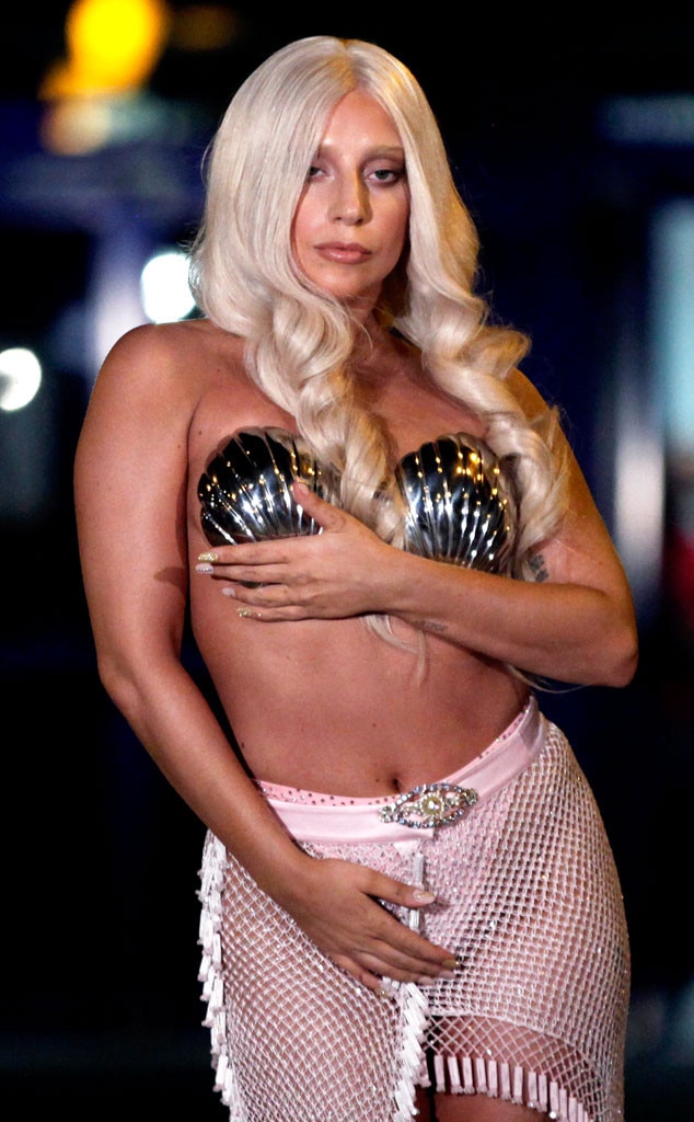 Lady Gaga from The Big Picture: Today's Hot Photos | E! News