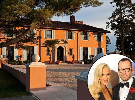 Jenny McCarthy and Donnie Wahlberg Honeymooning in Hudson Valley—All ...