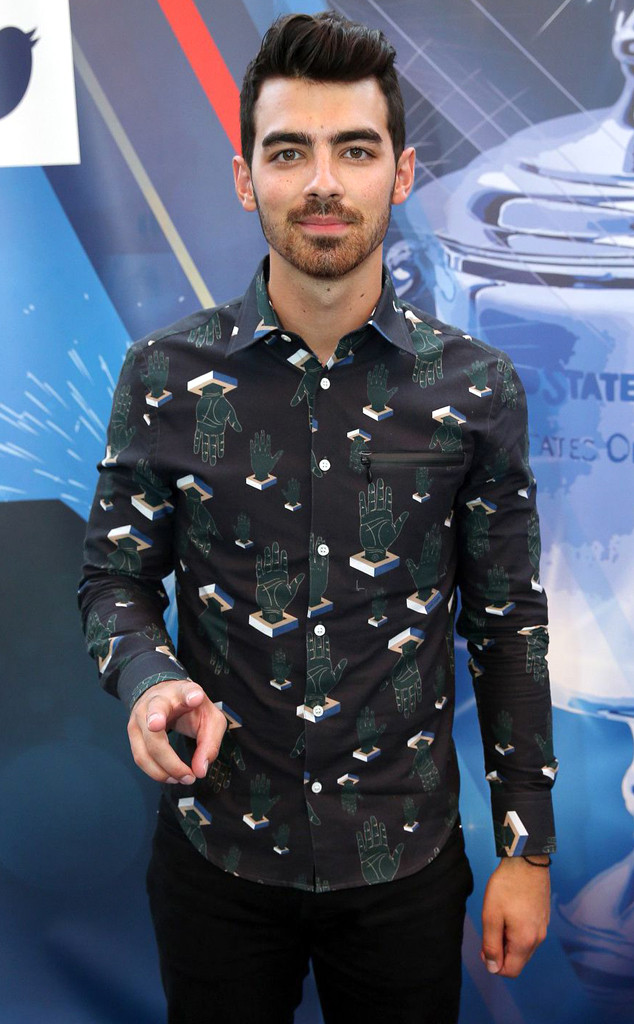 Joe Jonas Freundin 2014