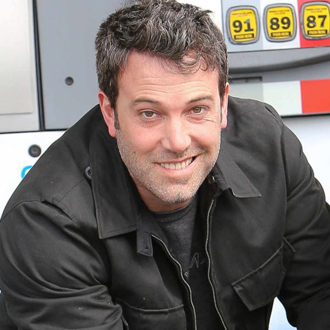 ben affleck 9 most awkward smiles gone girl in ben affleck 9 most awkward smiles gone girl in