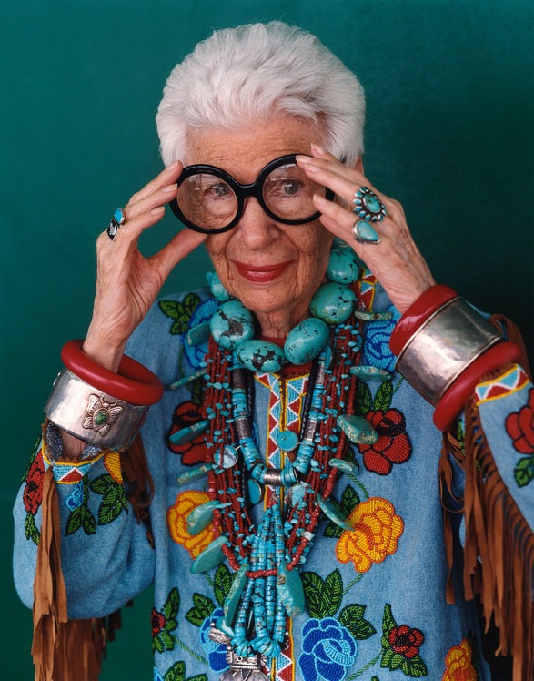 Conoce a Iris Apfel, la anciana más cool del mundo (  Fotos) | E! News