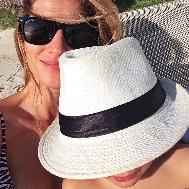 Gisele Bündchenที่ตั้งครรภ์เปิดตัว Baby Bump ของเธอระหว่างการออกไปเที่ยวที่ไมอามี