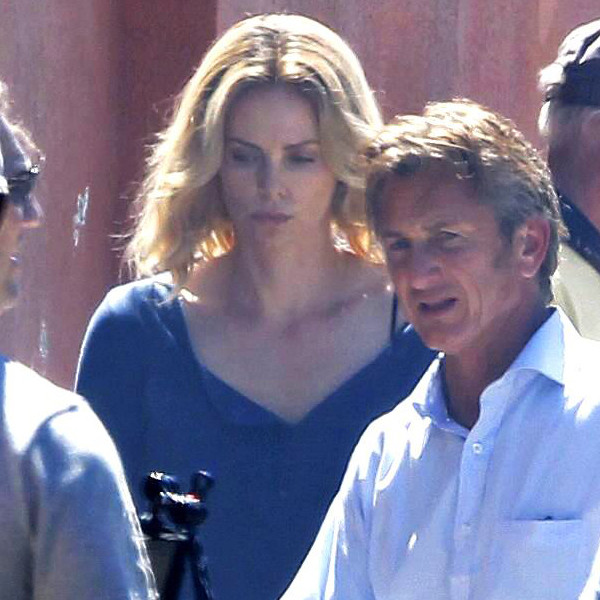 Charlize Theron Adele Exarchopoulos Couple Charlize Theron & Sean Penn Spotted Filming Together in South Africa - E!  Online